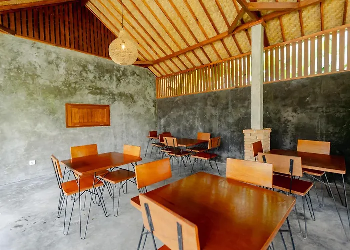 Puri Kurnia Ayu 3*